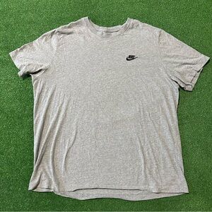 Nike Sportswear Club Tee Grey Size XL